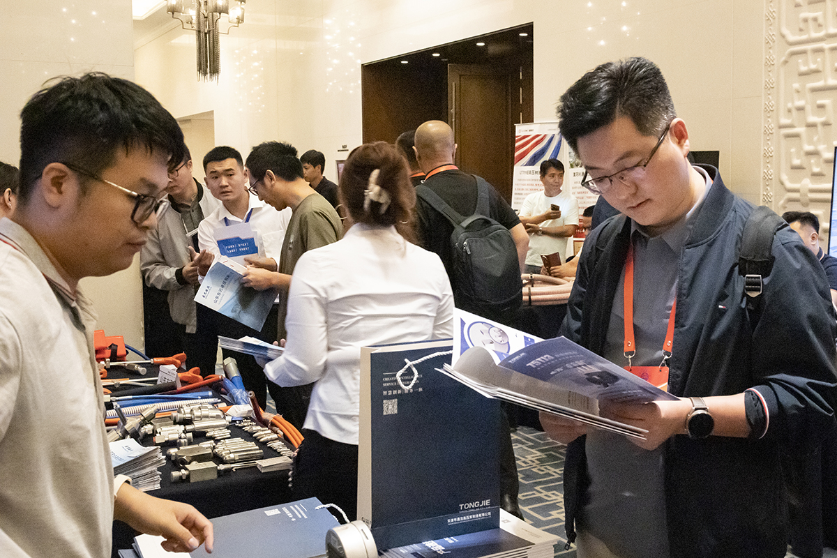 1758856815426670.jpg IMG_9939.jpg